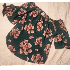 Juniors Large Sensational Collection Blouse